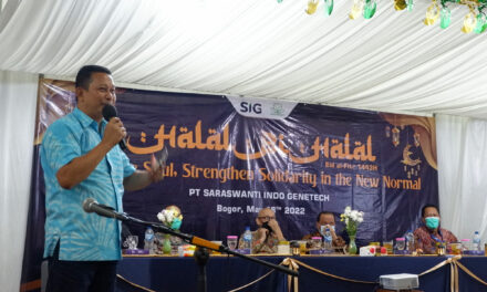 CEO Saraswanti Group, Bapak Hari Hardono menghadiri acara Halal Bihalal di SIG Laboratory